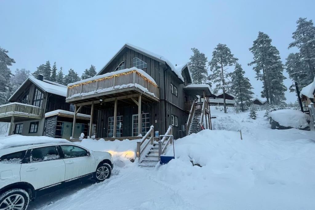 Modern Stuga Med Ski Lodge Kaensla Jarvso Luaran gambar