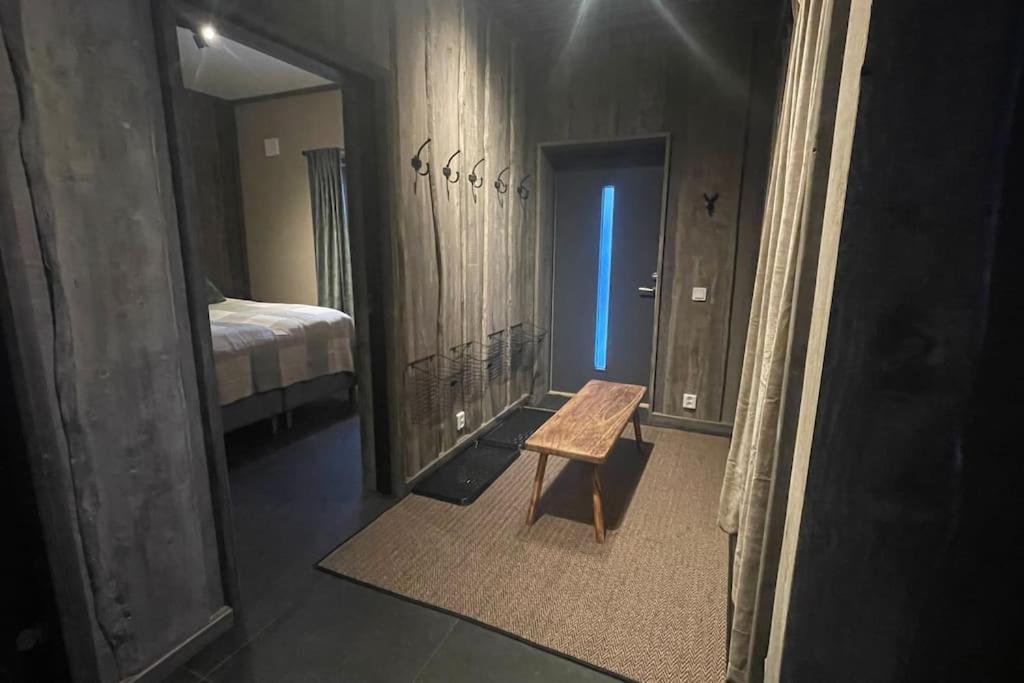 Modern Stuga Med Ski Lodge Kaensla Jarvso Luaran gambar